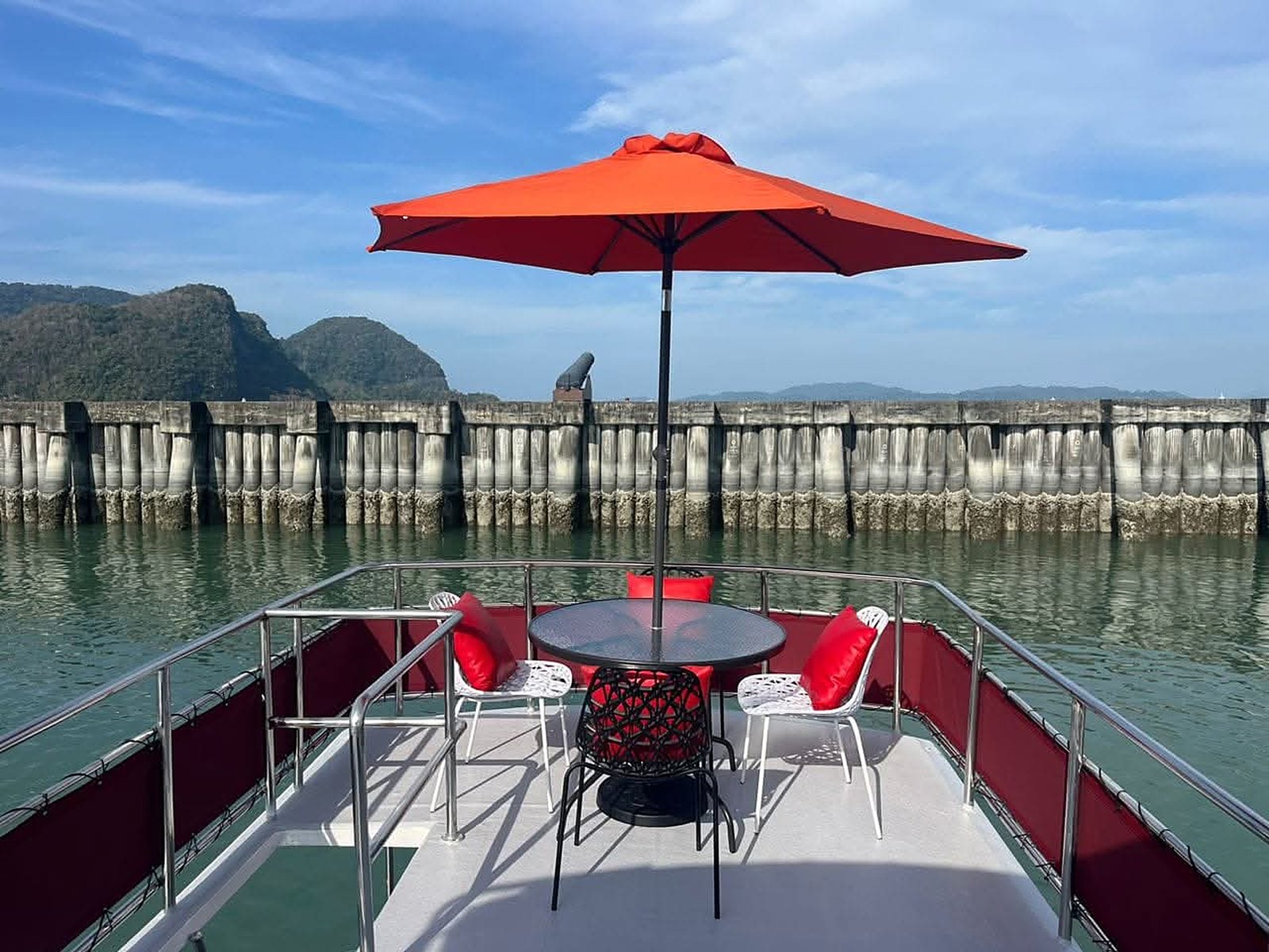 Langkapuri top deck